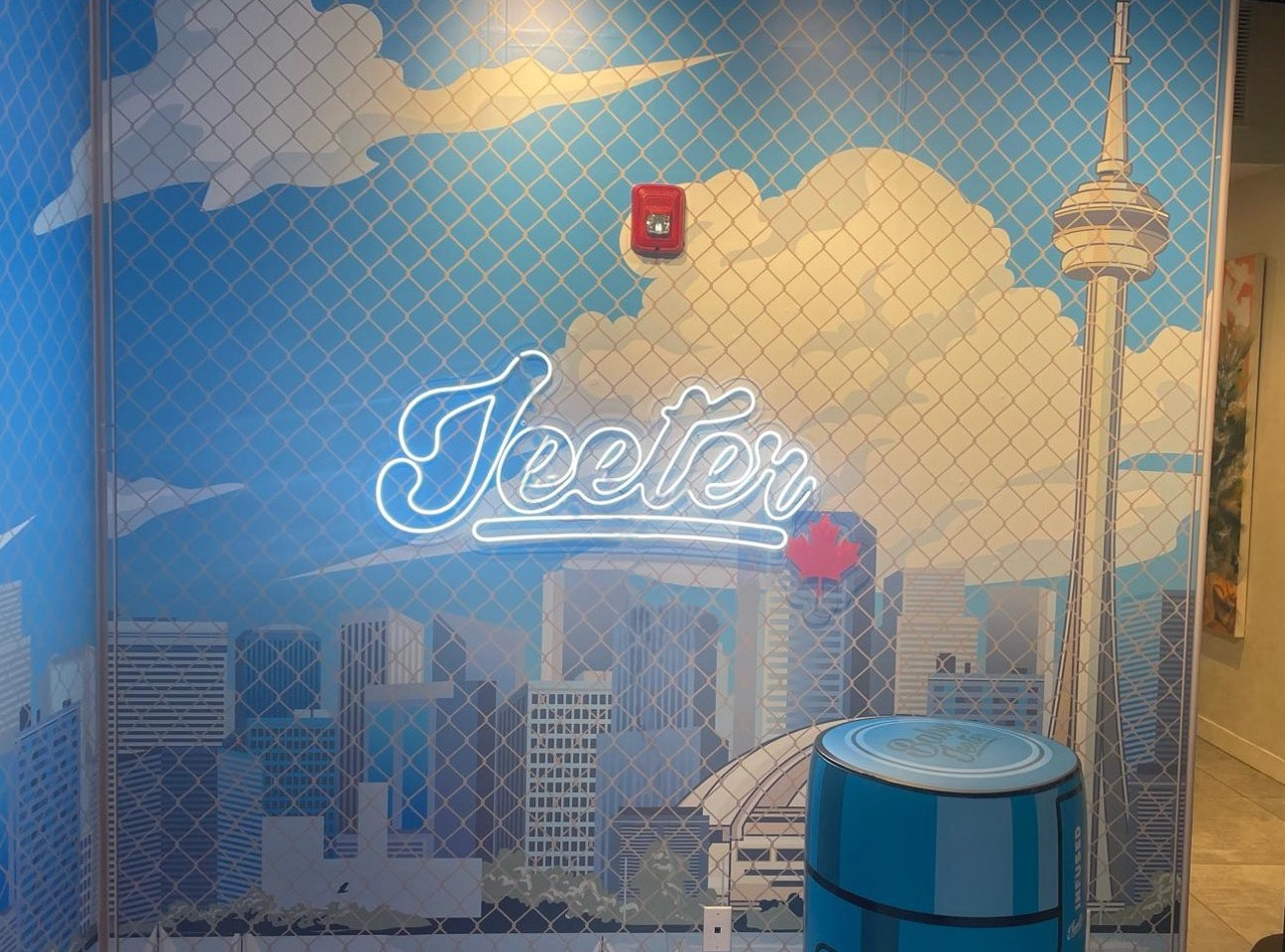 Image of a neon light created by Fabricats.